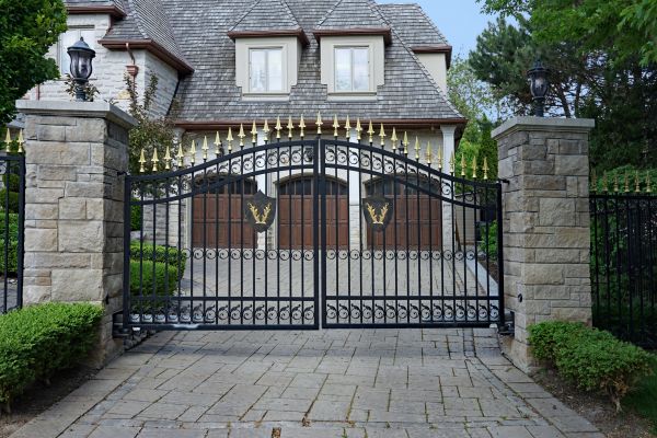 Sandpoint Driveway Gate Service